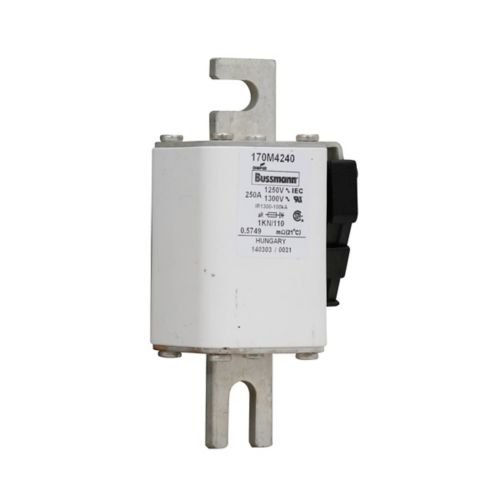Bussmann 170M4240 250A 1250V AC (IEC) / 1300V AC (UL) 170M high-speed square-body fuse